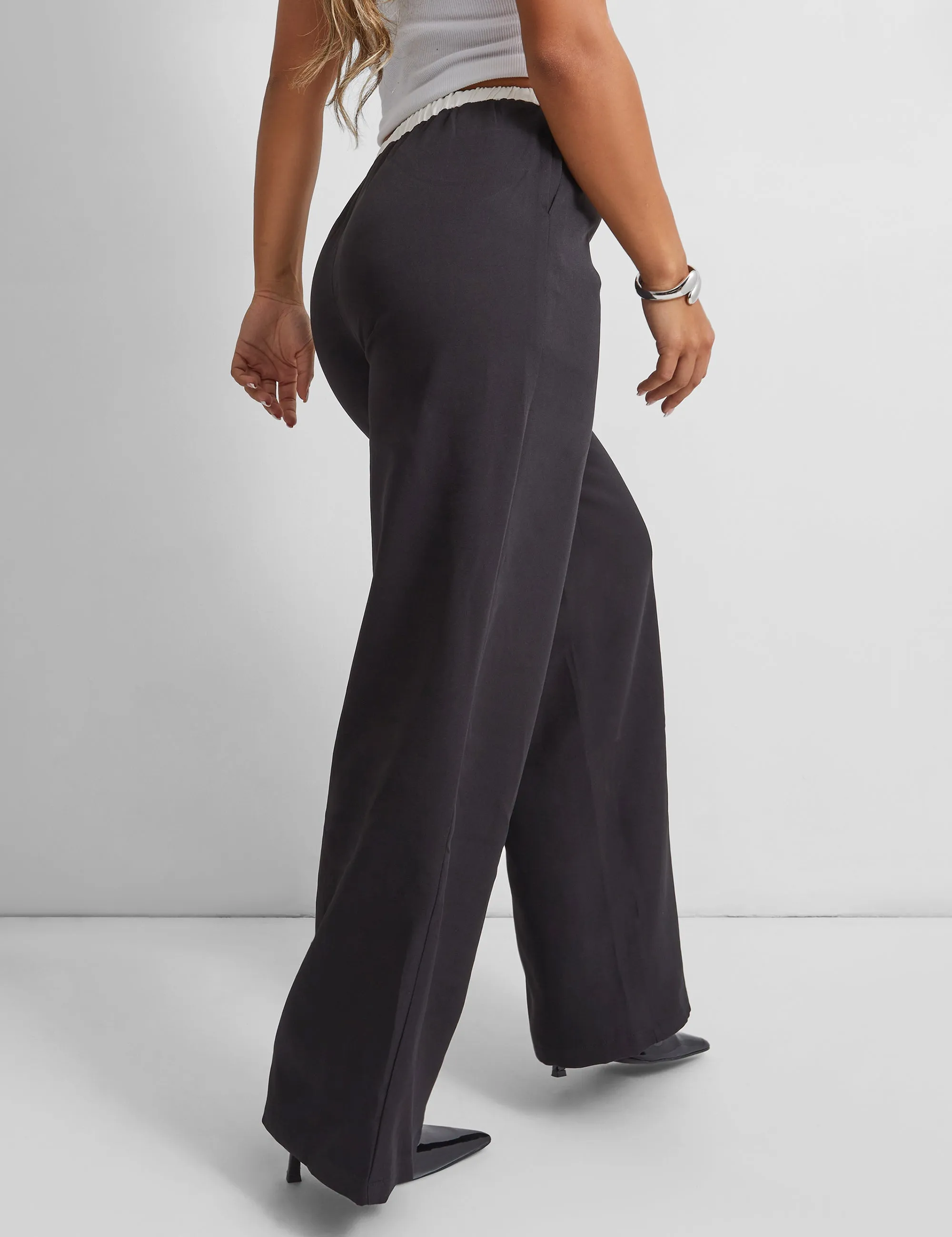 Kaiia Wide Leg Contrast Waist Wide Leg Trousers in Black and White